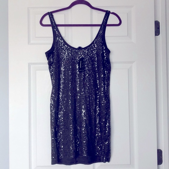 Express Sequence Tank Top - Picture 3 of 4